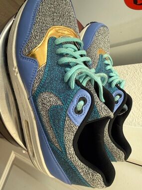 Adult  Multi-Color Athletic Sneakers – Blue, Teal & Gold
